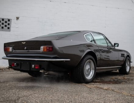 Aston Martin V8 Vantage Oscar India