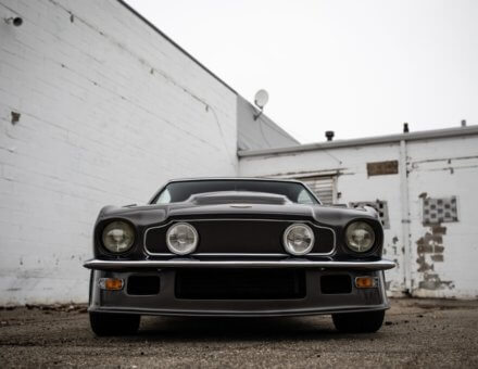 Aston Martin V8 Vantage Oscar India