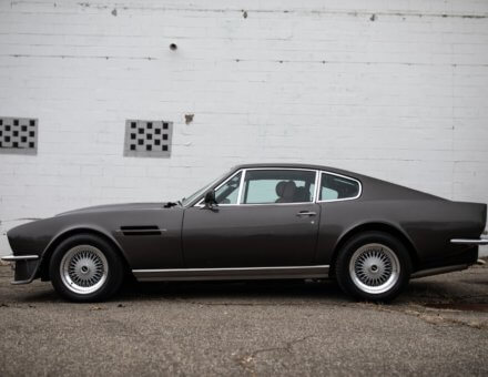 Aston Martin V8 Vantage Oscar India